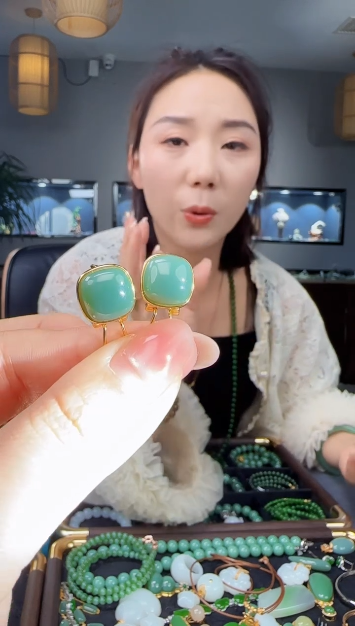 银S925镶嵌和田玉耳饰1