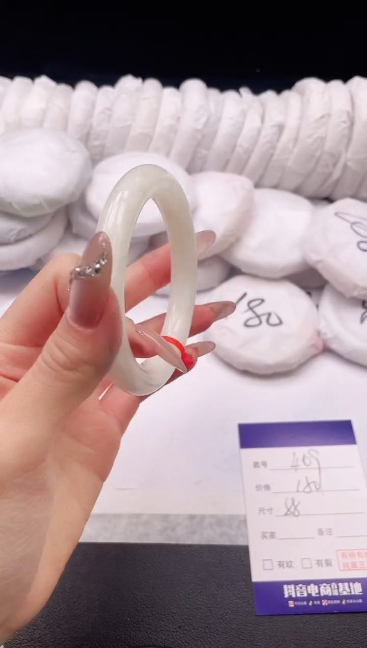 【闪购商品】和田玉手镯未镶嵌6K409-58