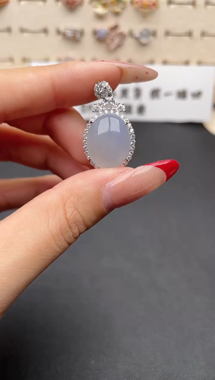 【闪购商品】翡翠吊坠(赠链)银S925镶嵌一物一证一礼盒