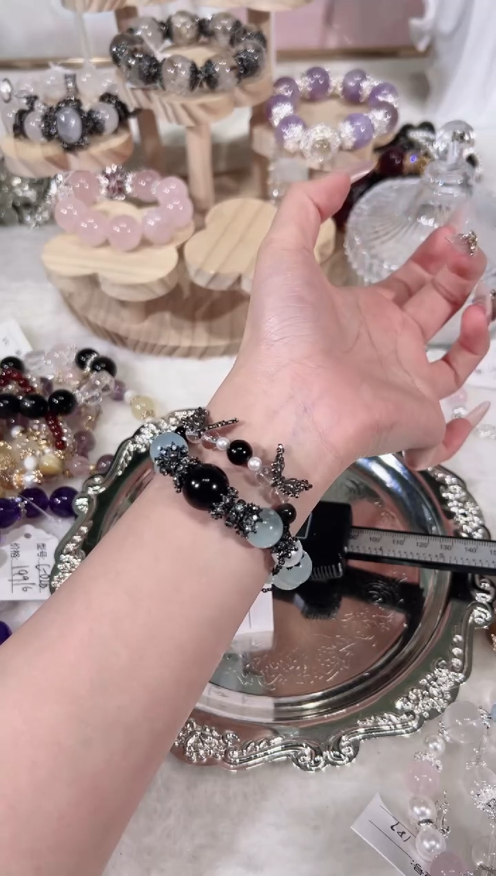 【闪购商品】水晶手链未镶嵌天然水晶默认微瑕 多样性发货发其一