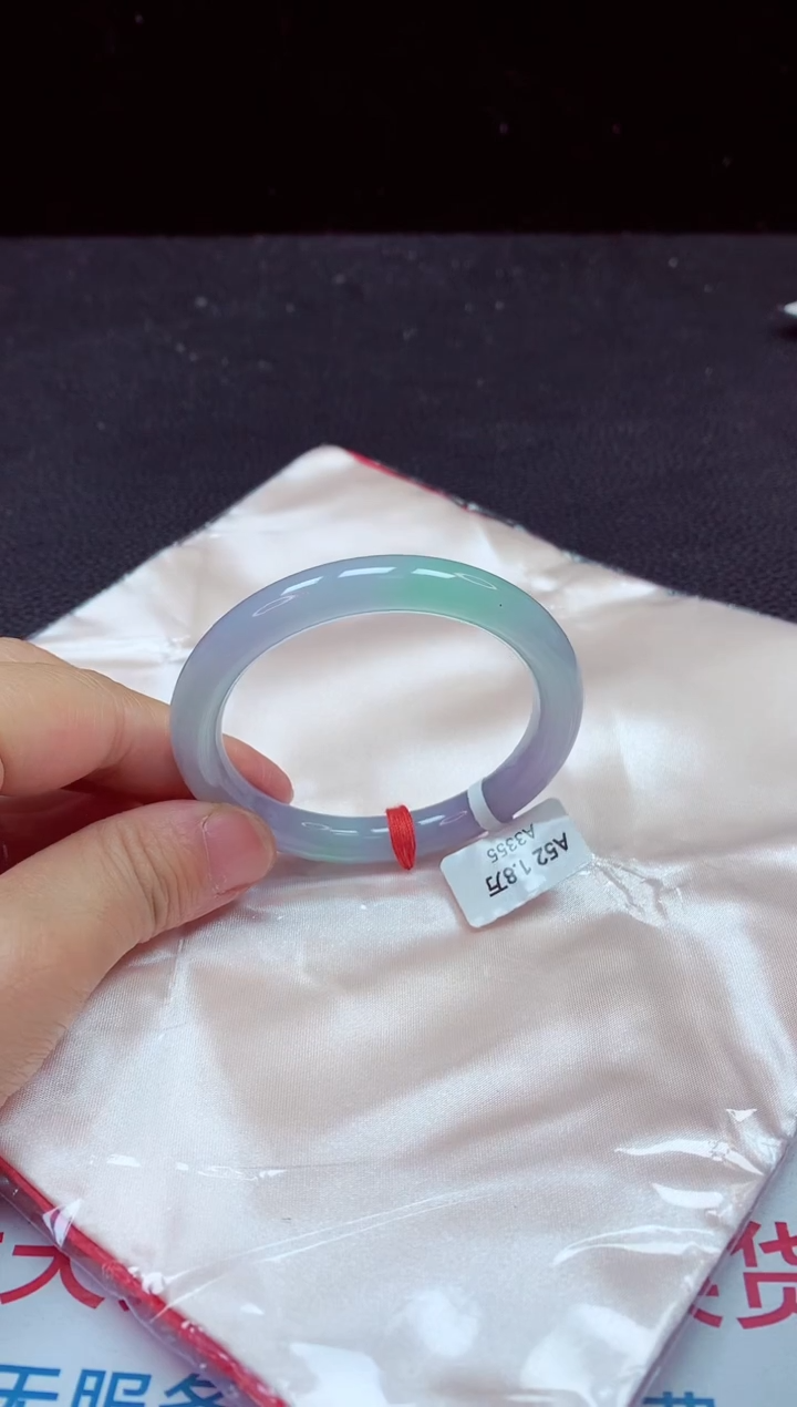 【闪购商品】翡翠手镯（圆镯）未镶嵌手镯52