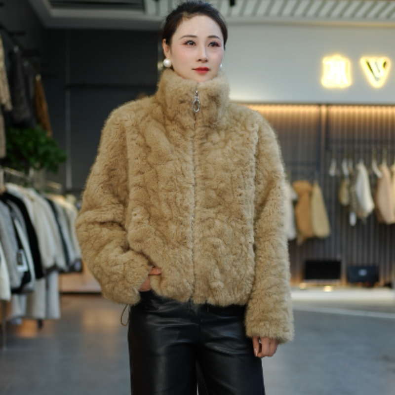 2025新款立领拉链轻奢女式冬季外套保暖显瘦宽松女装8570-