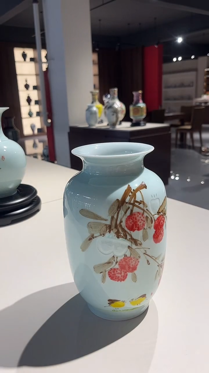 摆件陶瓷影青荔枝玲珑冬瓜瓶