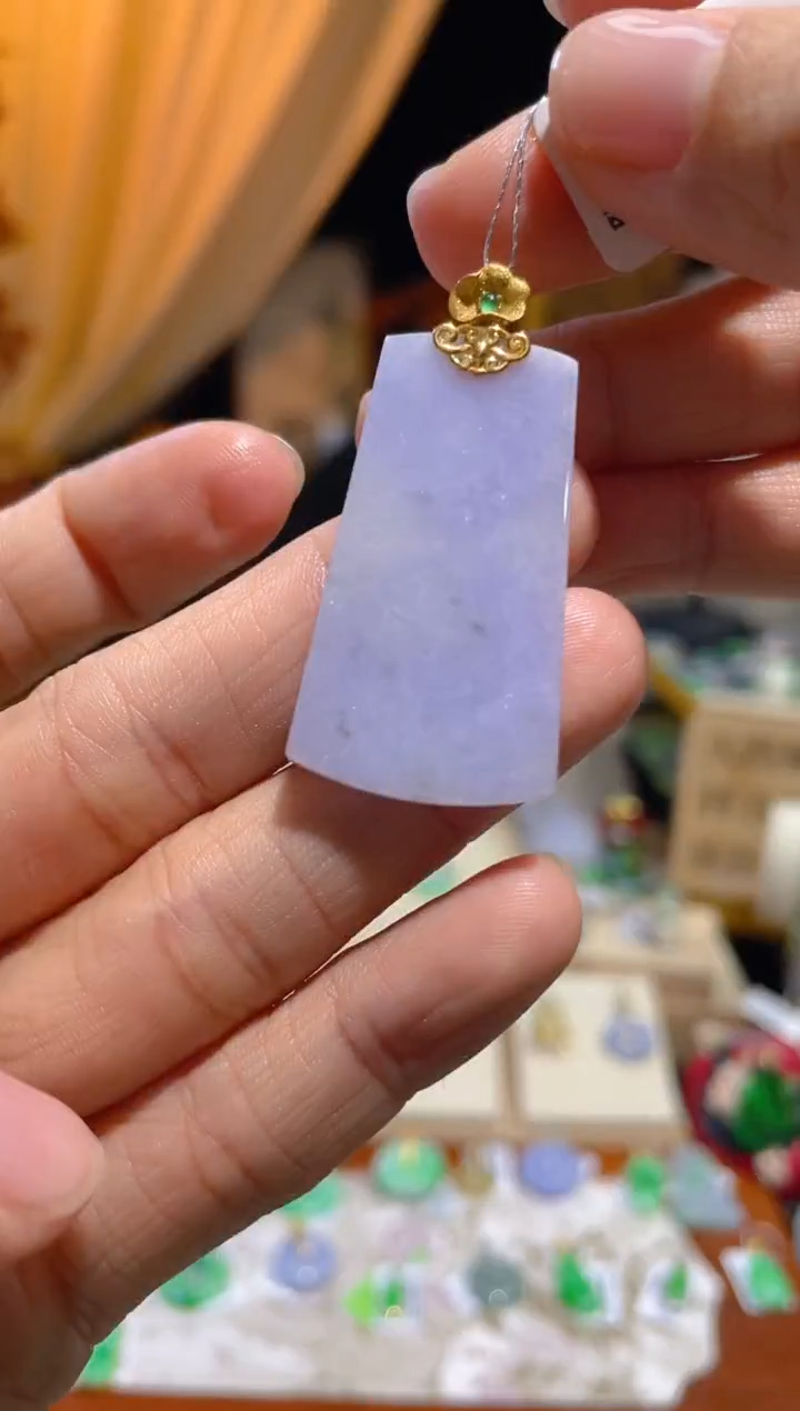 【闪购商品】翡翠颈饰18K金镶嵌假一赔三