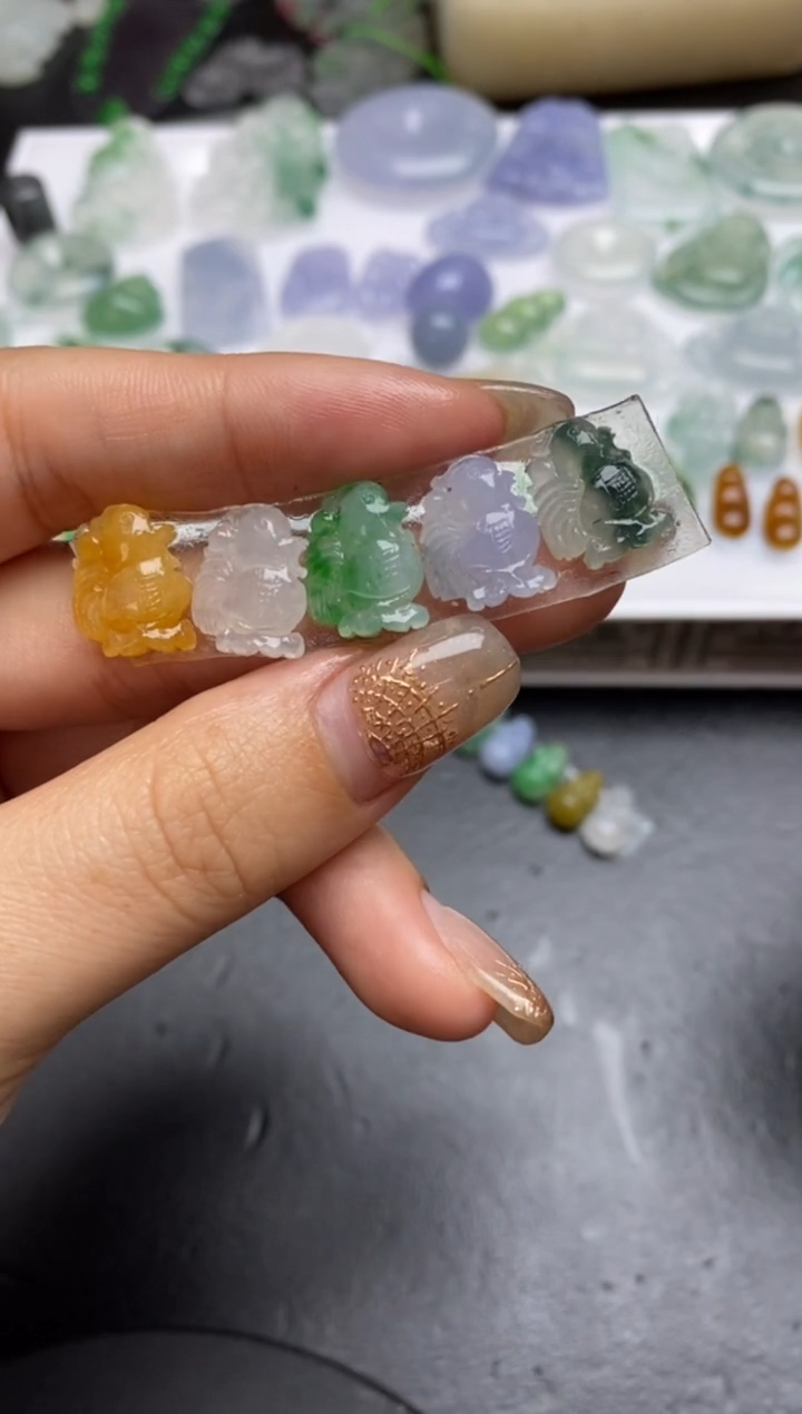 【闪购商品】定制翡翠未镶嵌翡翠毛货~