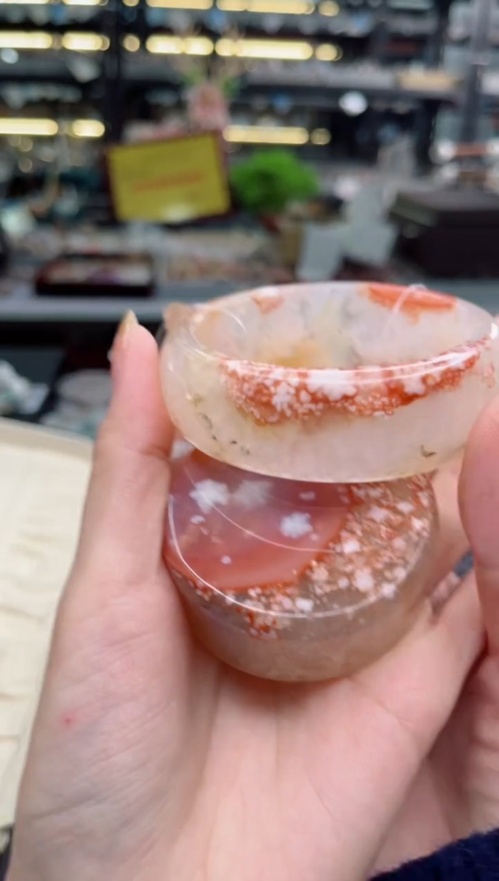 【闪购商品】石英质玉手镯未镶嵌57圈口（赠品镯心）S9224212