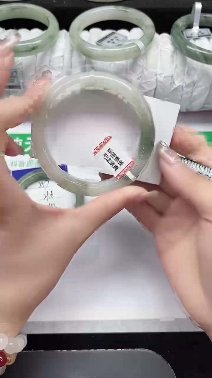 未镶嵌手镯石英质玉258-58/59