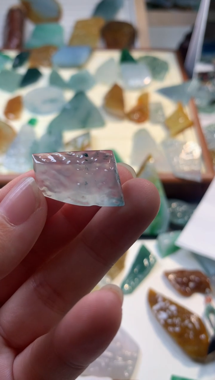 【闪购商品】翡翠颈饰未镶嵌吊坠