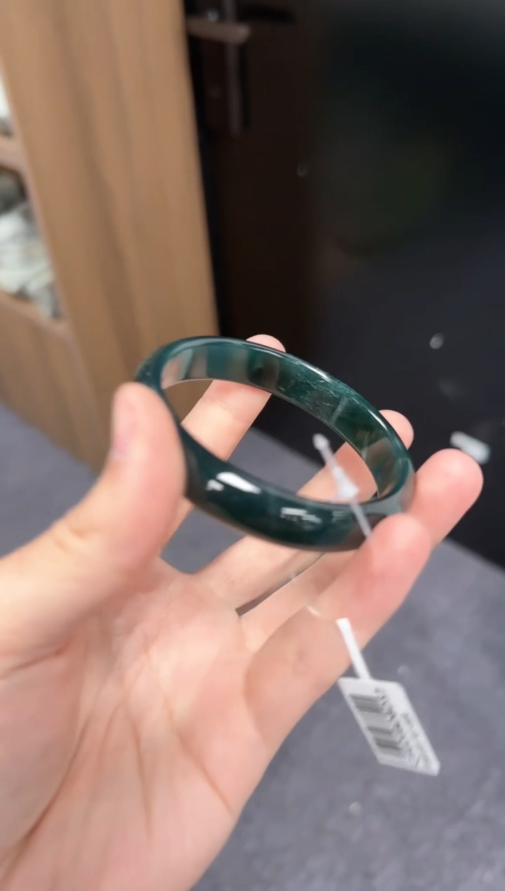 【闪购商品】翡翠手镯未镶嵌翡翠手镯85