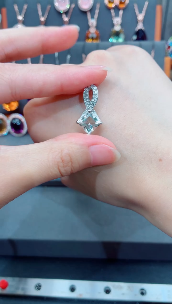 银S925镶嵌吊坠(不含链)水晶水晶吊坠