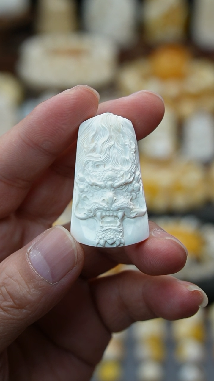 【闪购商品】琥珀裸石未镶嵌胡玩珠宝天然原矿