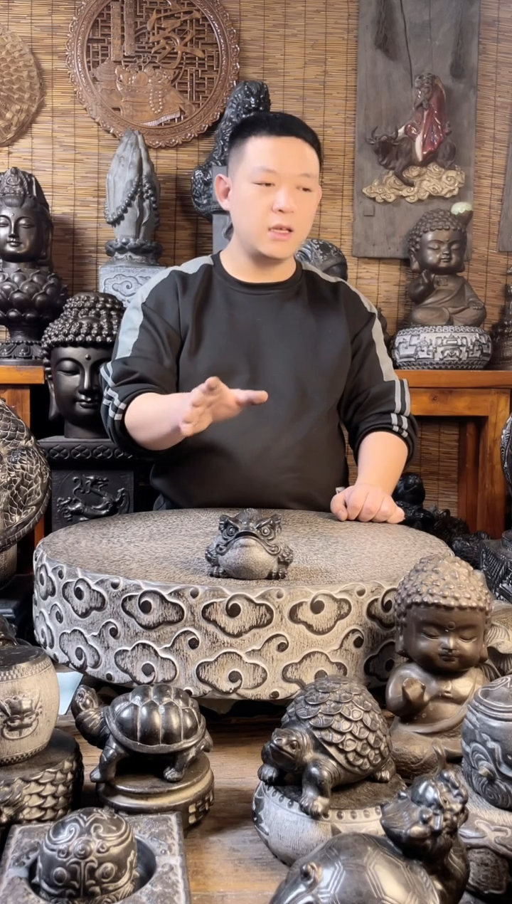 【闪购商品】10金蟾天然青石雕刻