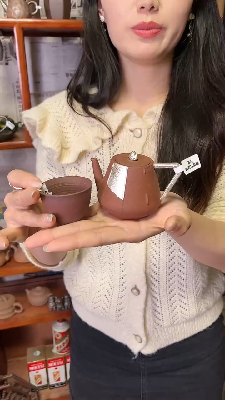 【闪购商品】朱泥鎏银磨砂感老岩泥茶壶加杯子