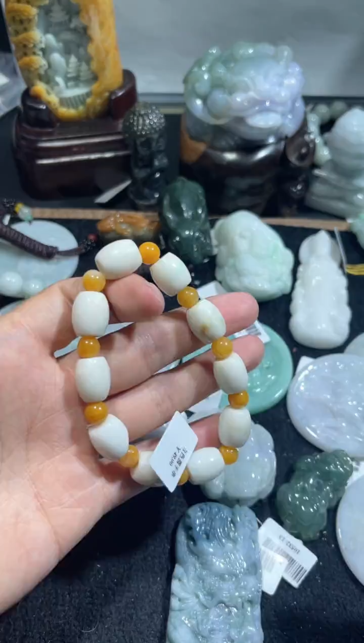 【闪购商品】翡翠颈饰未镶嵌00000267