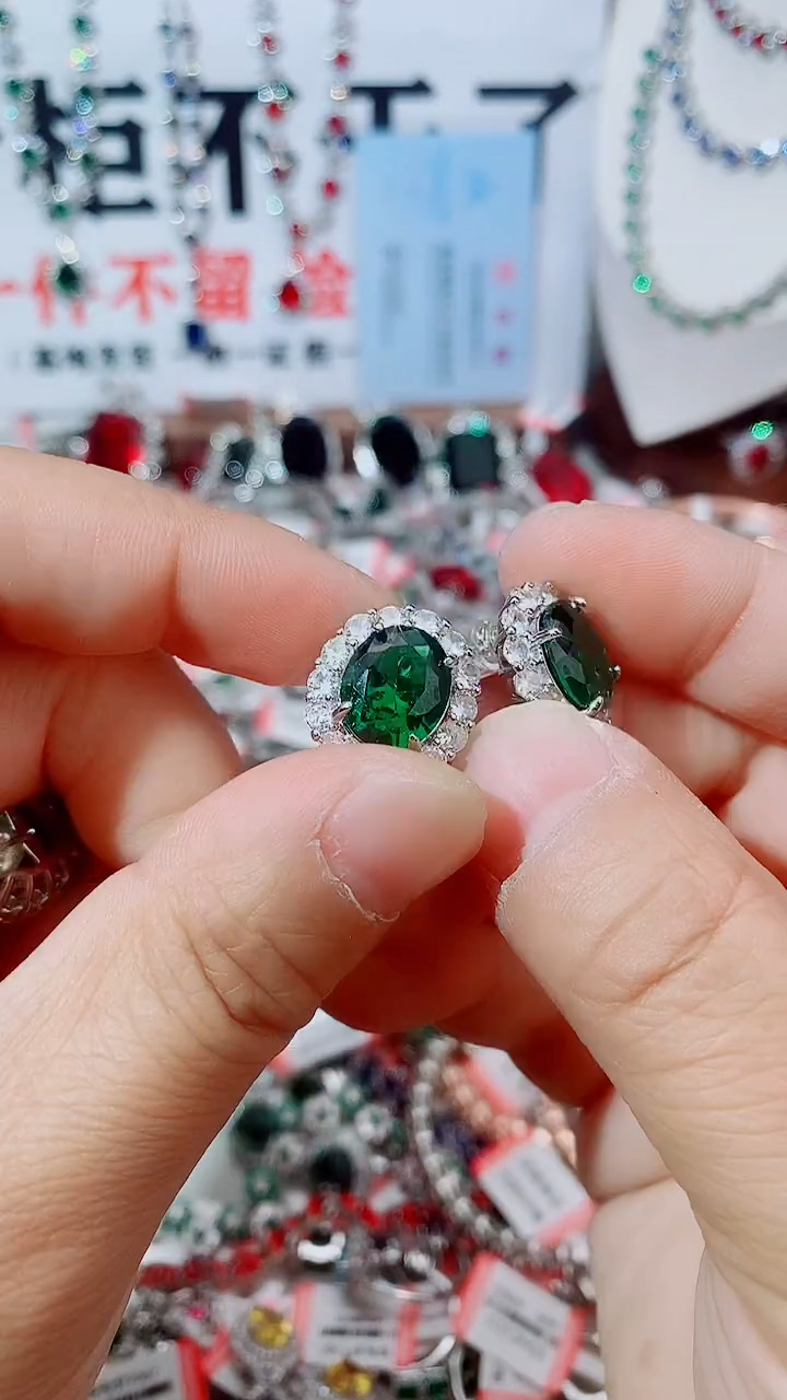 未镶嵌耳饰祖母绿祖母绿耳钉