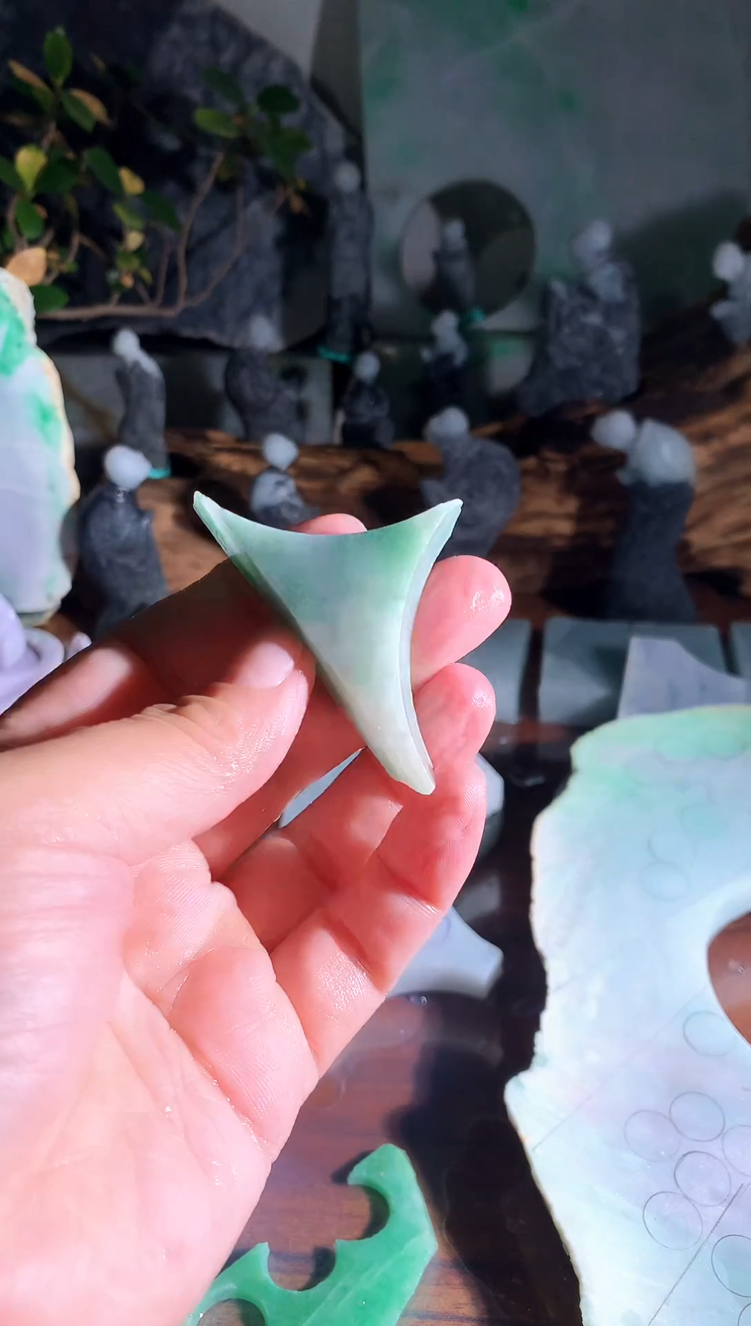 【闪购商品】翡翠吊坠(不含链)未镶嵌E67