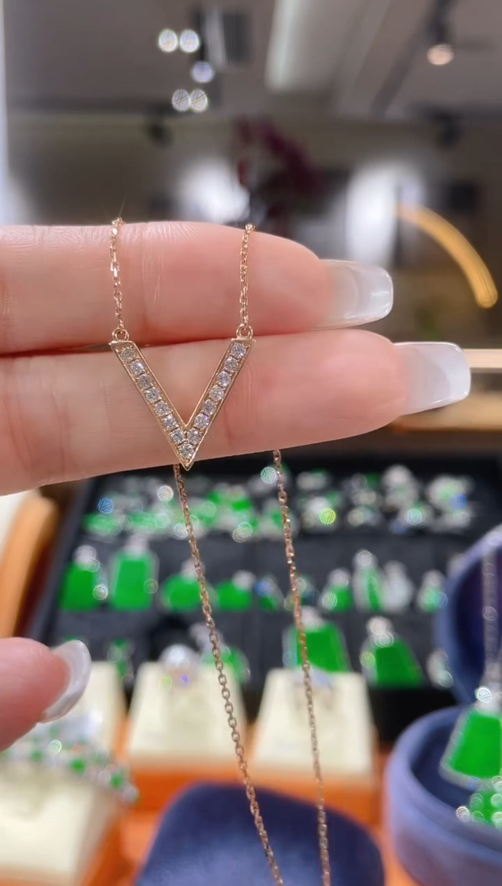 【闪购商品】钻石颈饰18K金镶嵌项链