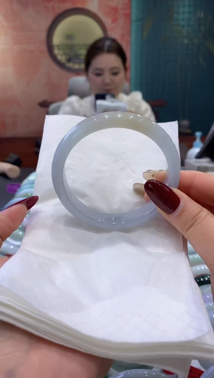 【闪购商品】翡翠手镯未镶嵌多人0010860