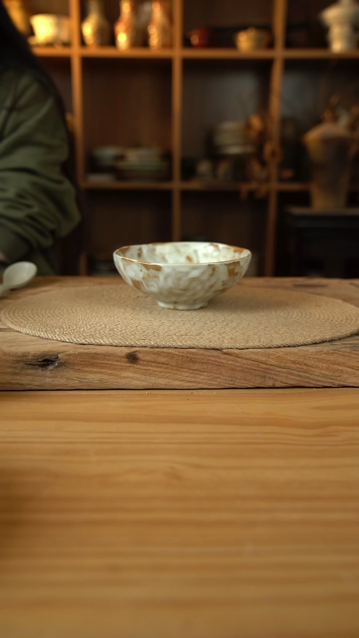 粉影系列的6英寸木子碗1个