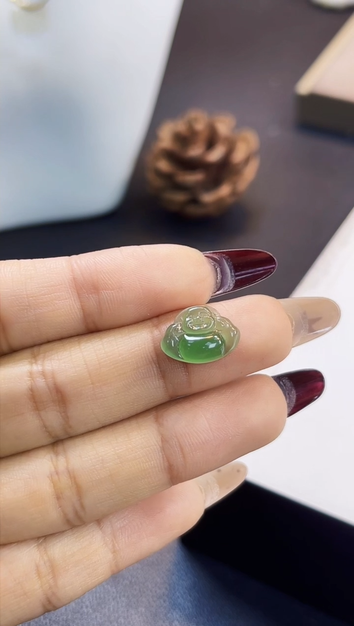 裸石翡翠阿文001湖水绿佛公9.4*13.4*3.8