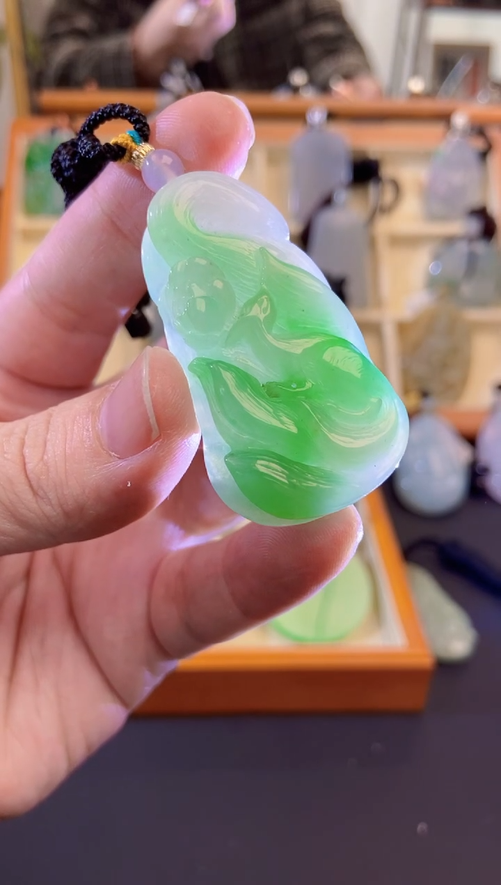 吊坠(不含链)未镶嵌翡翠缅甸天然A货翡翠