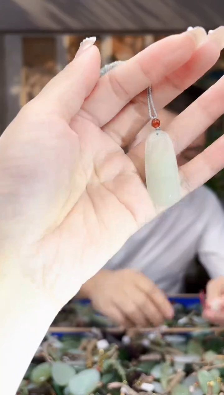 和田玉未镶嵌挂件拍一发一