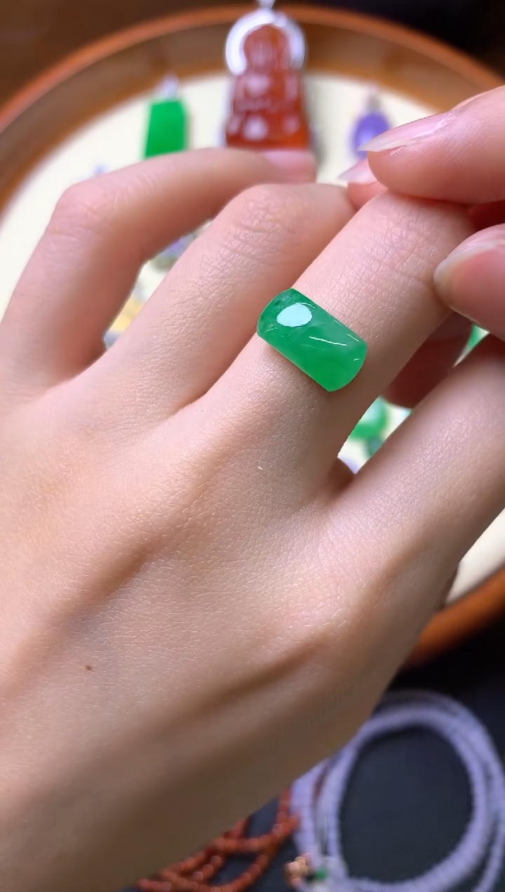 【闪购商品】定制翡翠未镶嵌裸石（镶嵌定制）