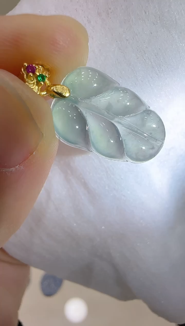 【闪购商品】翡翠吊坠(不含链)银S925镶嵌团购多样性发一件