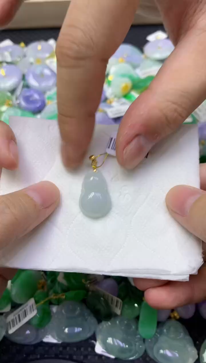 颈饰未镶嵌翡翠天然缅甸翡翠A货