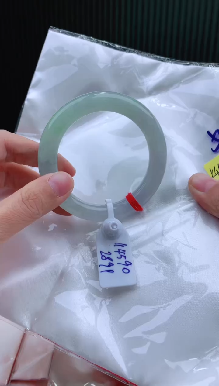 未镶嵌手镯翡翠54