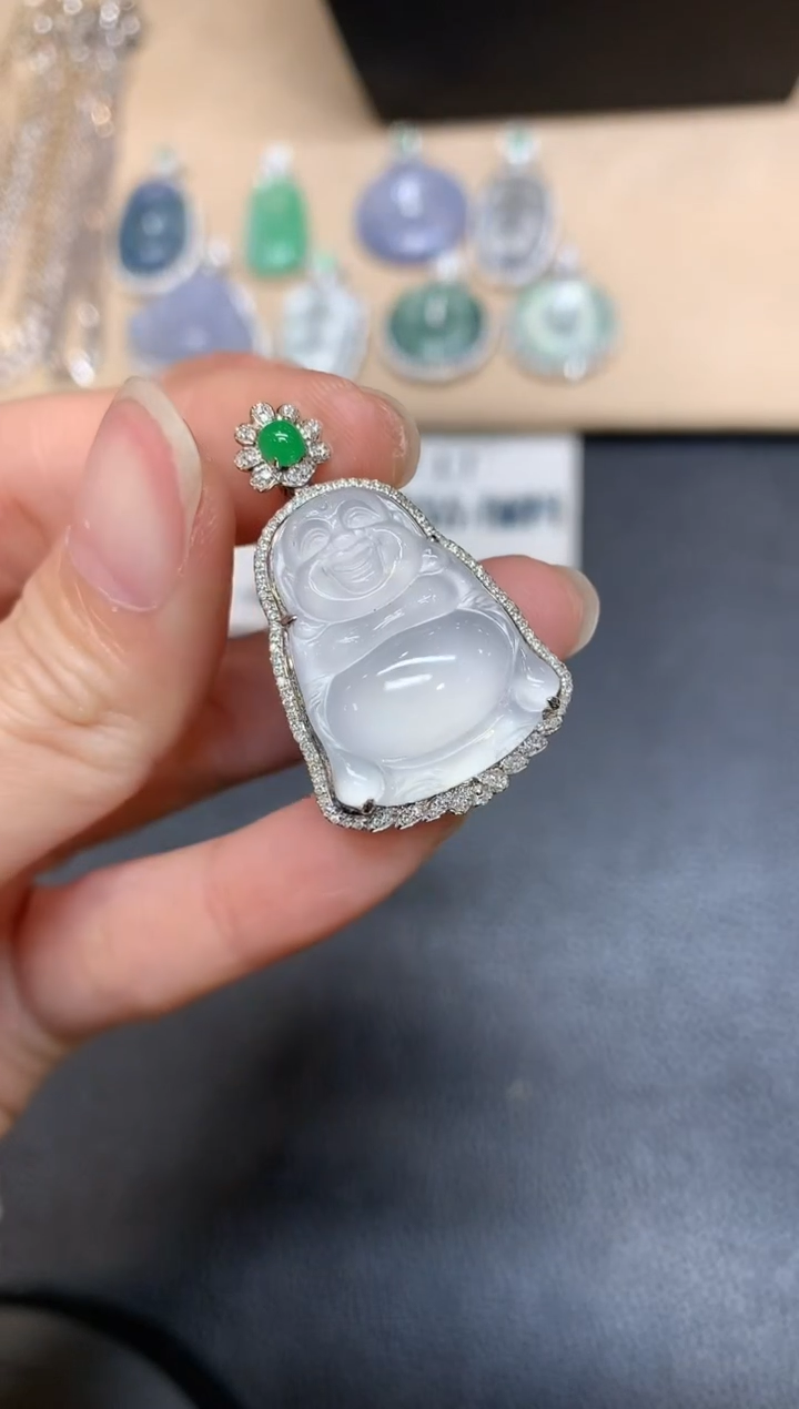 【闪购商品】翡翠吊坠(不含链)18K金镶嵌站佛【无服务费