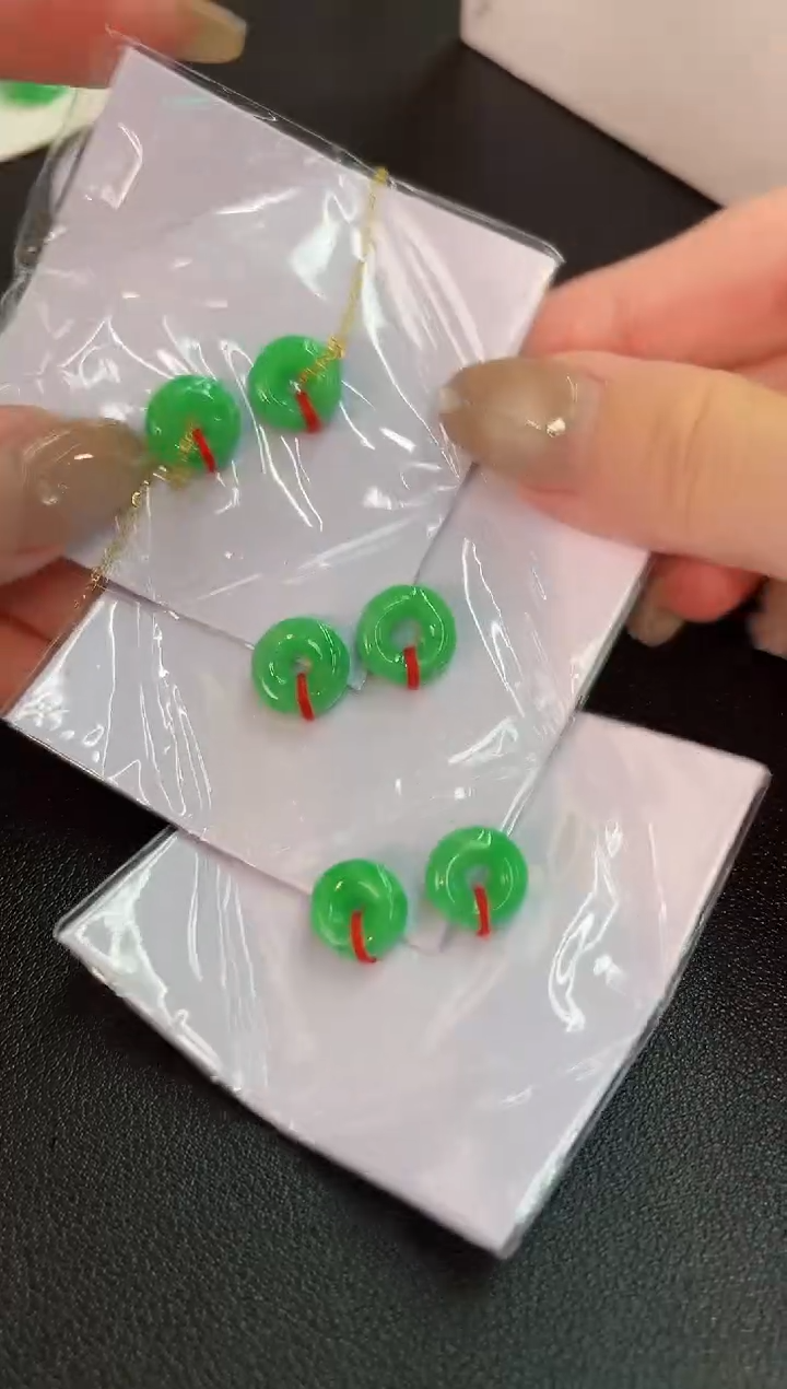 翡翠未镶嵌耳饰2 耳线/缅料A货/多样性发货/一对