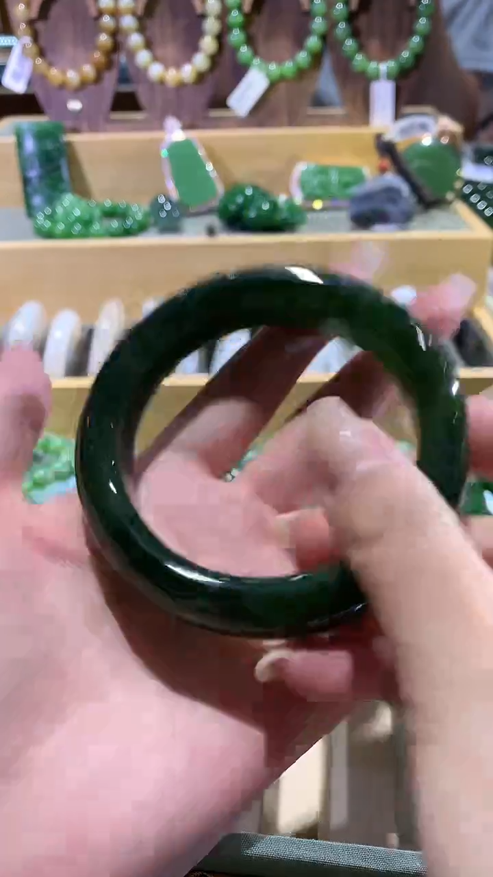 和田玉手镯未镶嵌夏日珠宝A31 59.8圈 总价35000-补款5000