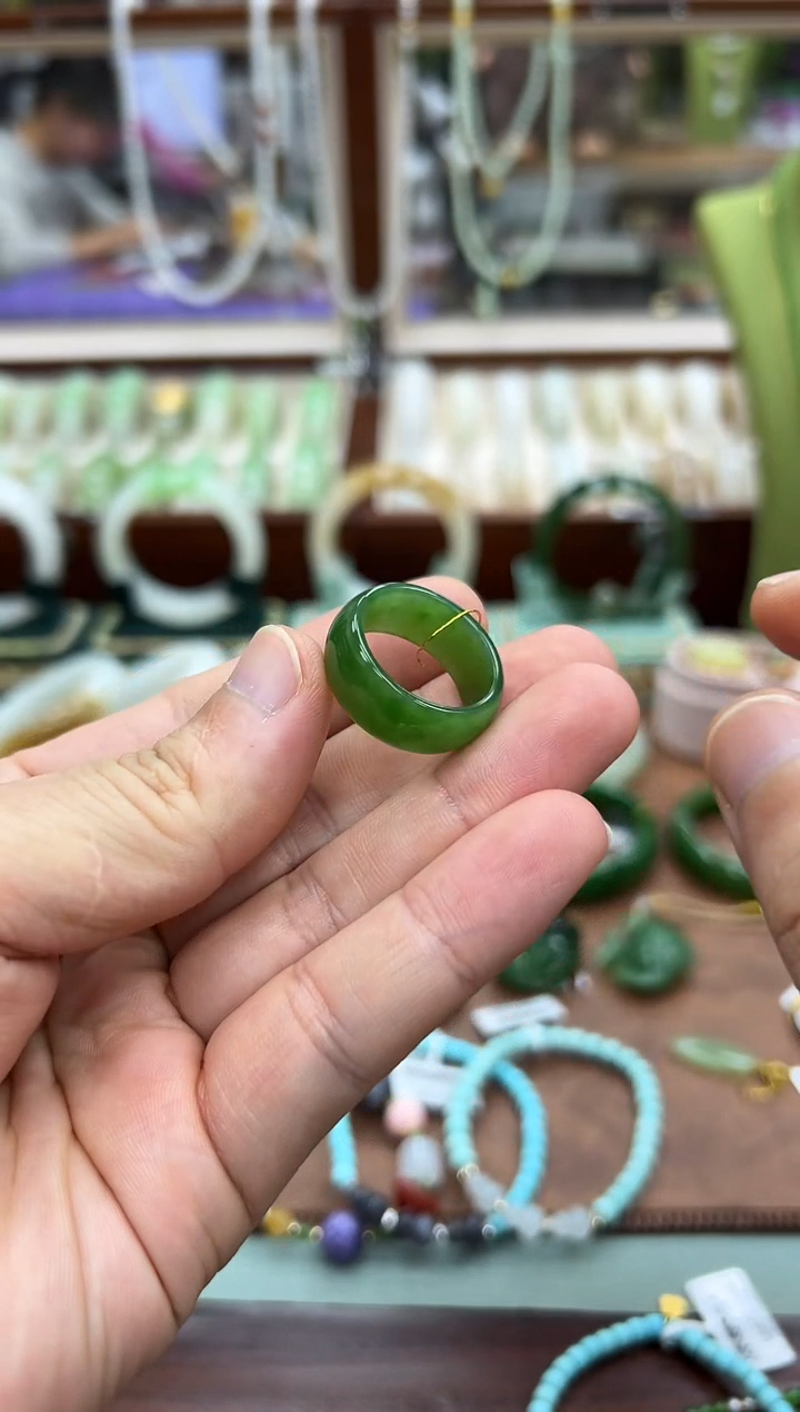 颈饰未镶嵌和田玉戒圈21