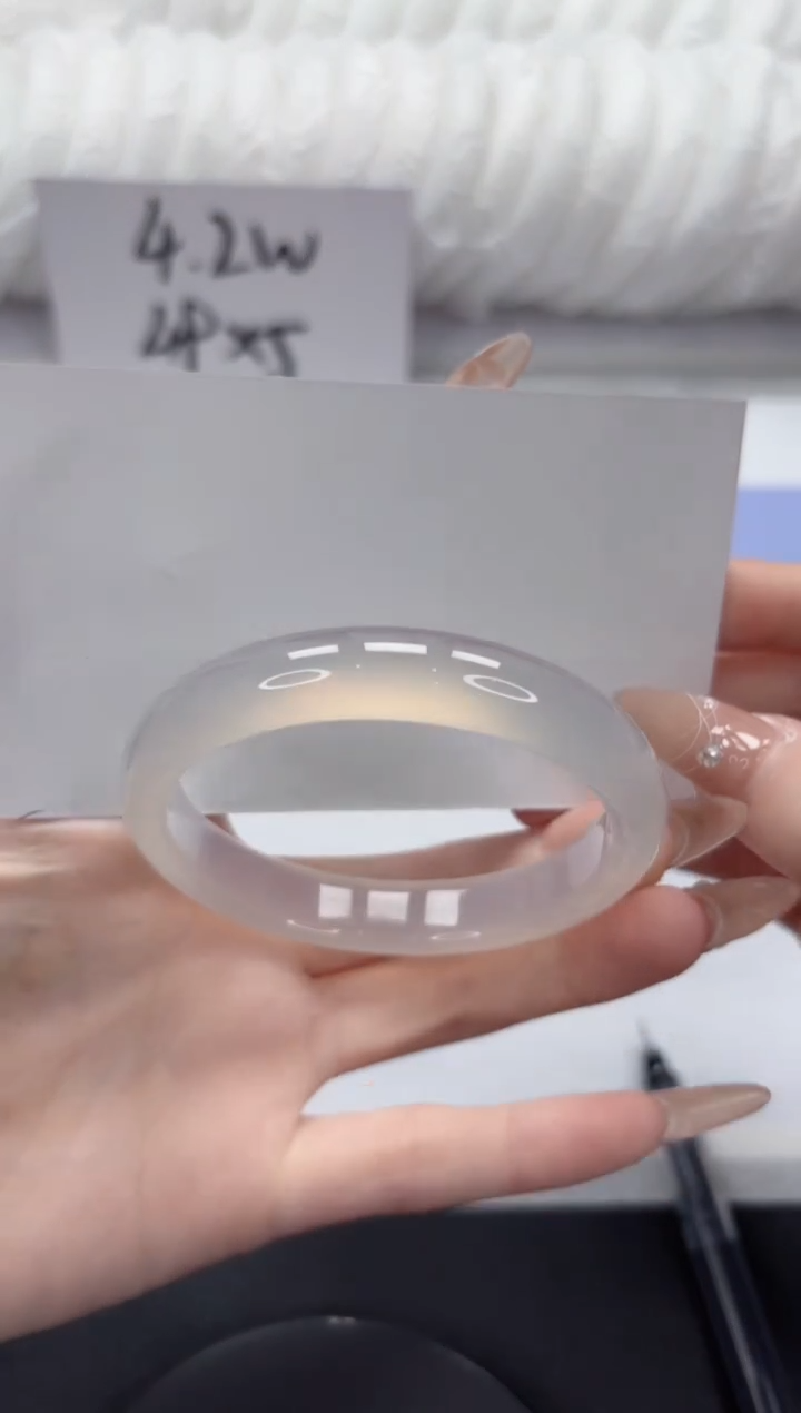 石英质玉未镶嵌手镯A306-55.8