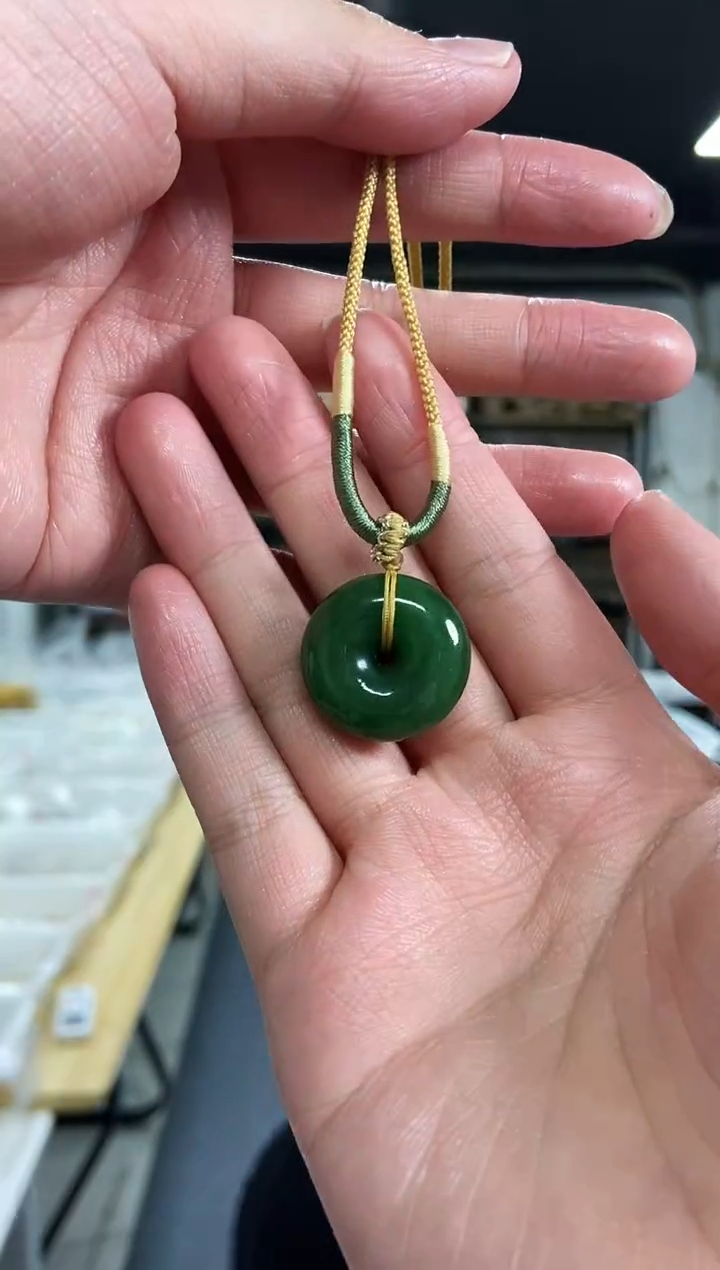 【闪购商品】和田玉吊坠未镶嵌多样性发其一颜色微差