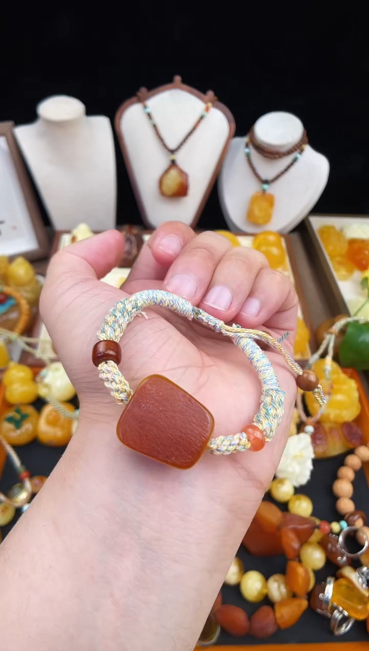 琥珀未镶嵌珠宝奇石柒月