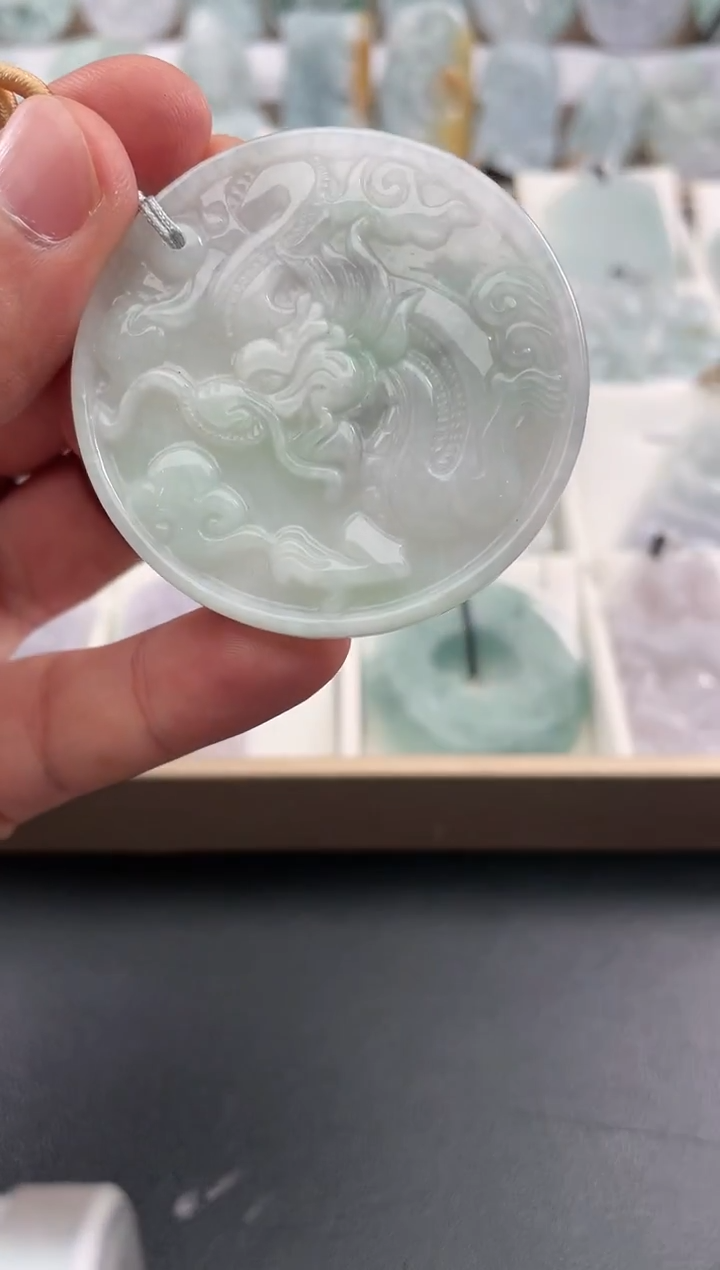 颈饰未镶嵌翡翠26/01/02/47