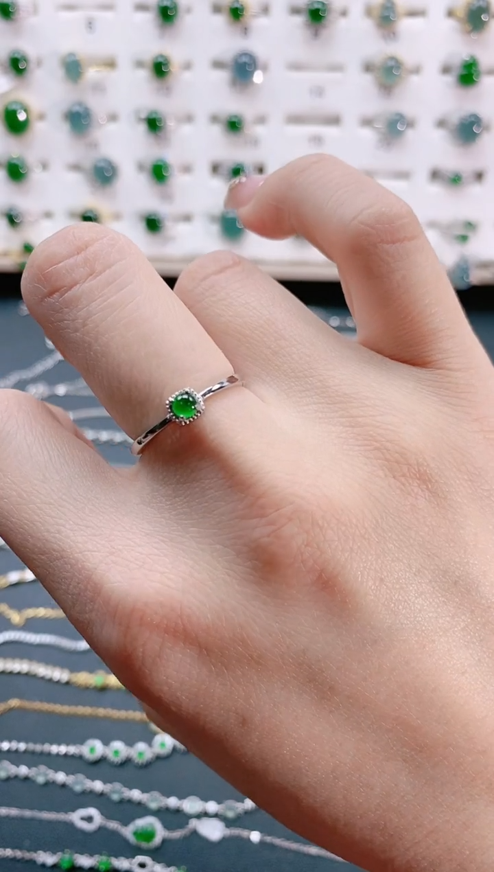 【闪购商品】翡翠戒指银S925镶嵌天然翡翠