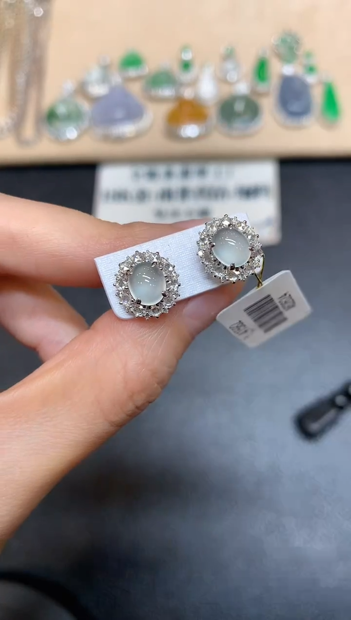 【闪购商品】翡翠耳饰18K金镶嵌【无服务费