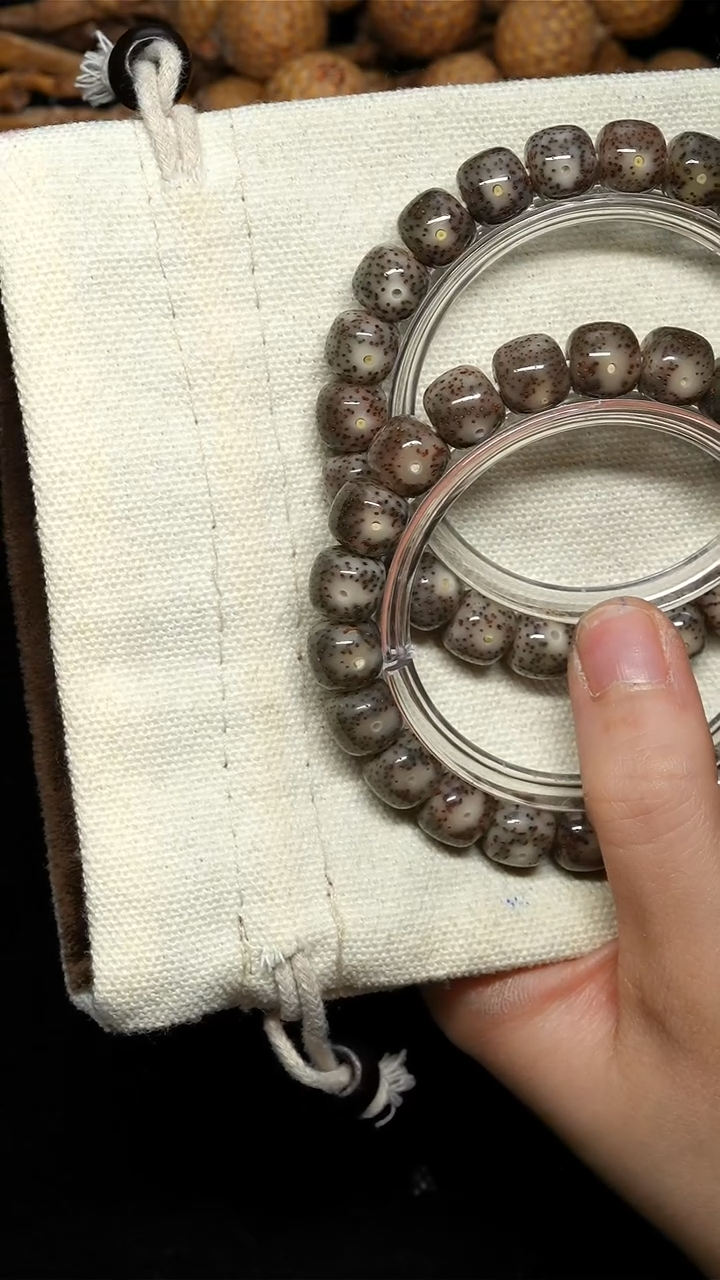 手串星月菩提10*9黑冰黑武士-YC