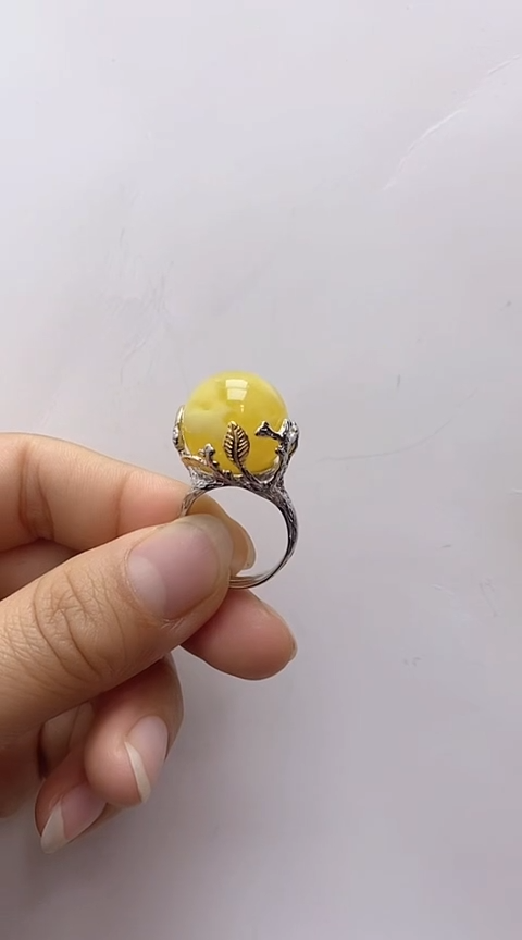 【闪购商品】琥珀裸石银S925镶嵌蜜蜡戒指