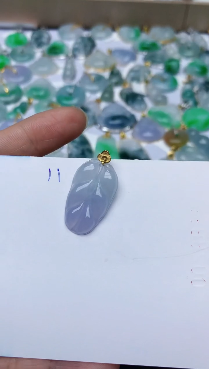 【闪购商品】翡翠颈饰18K金镶嵌天然翡翠A货   