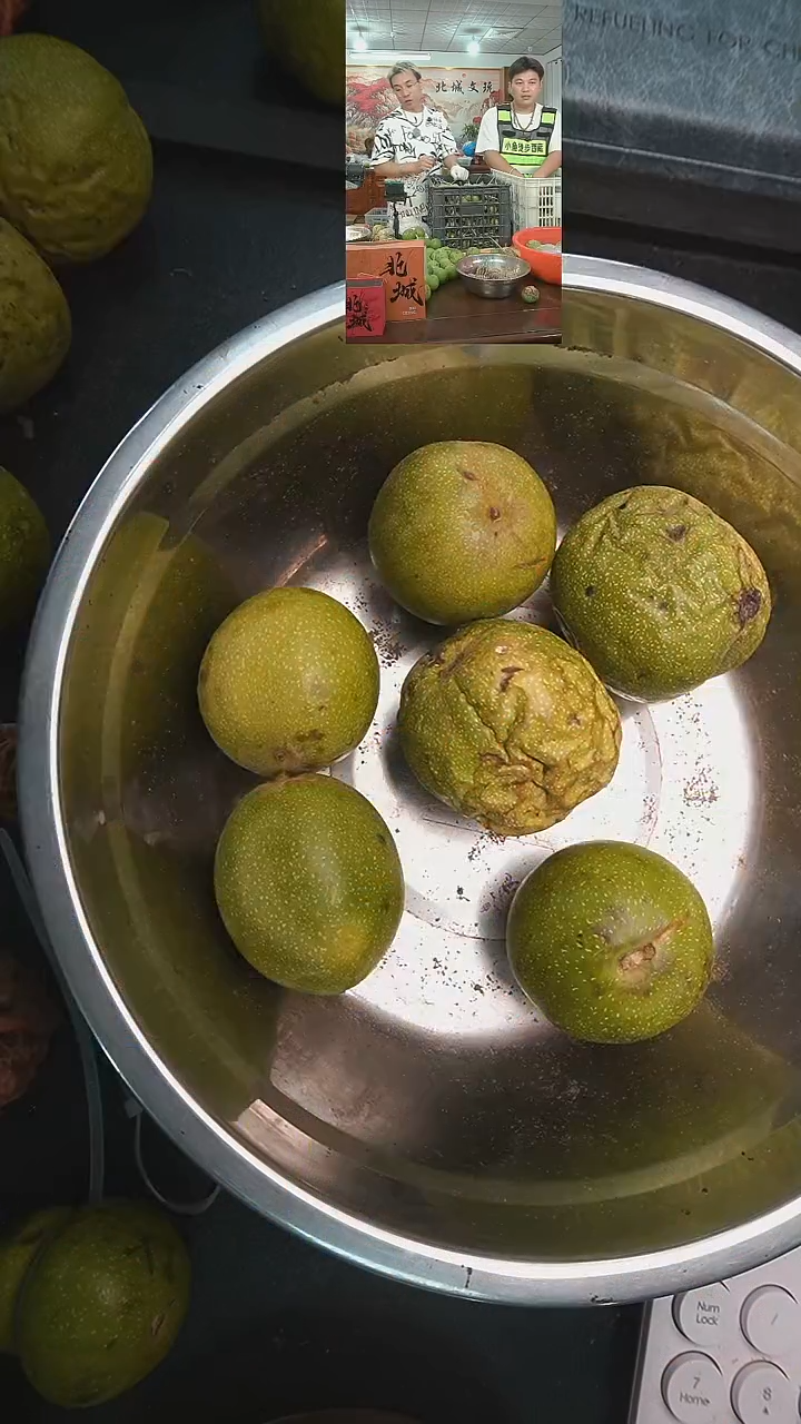 文玩核桃把件青皮楼2个大果盘4个（售出不退不换）