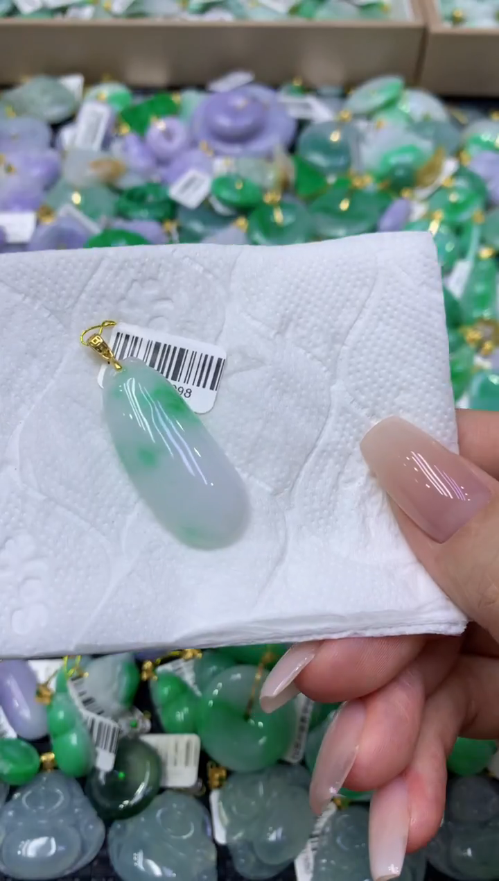 颈饰未镶嵌翡翠天然缅甸翡翠A货