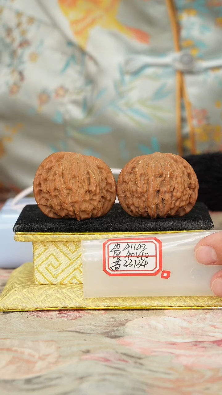 【闪购商品】文玩核桃把件磨盘