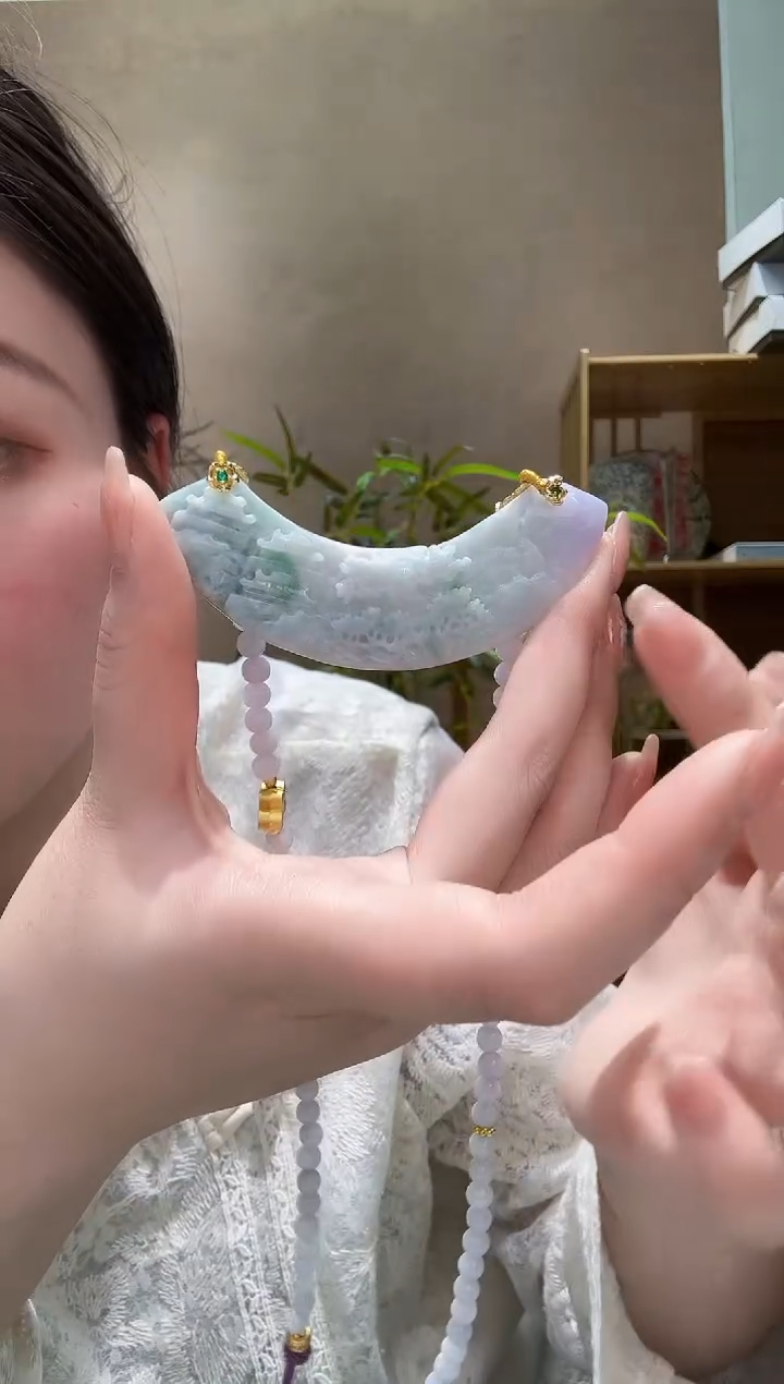 【闪购商品】翡翠未镶嵌颈饰吊坠