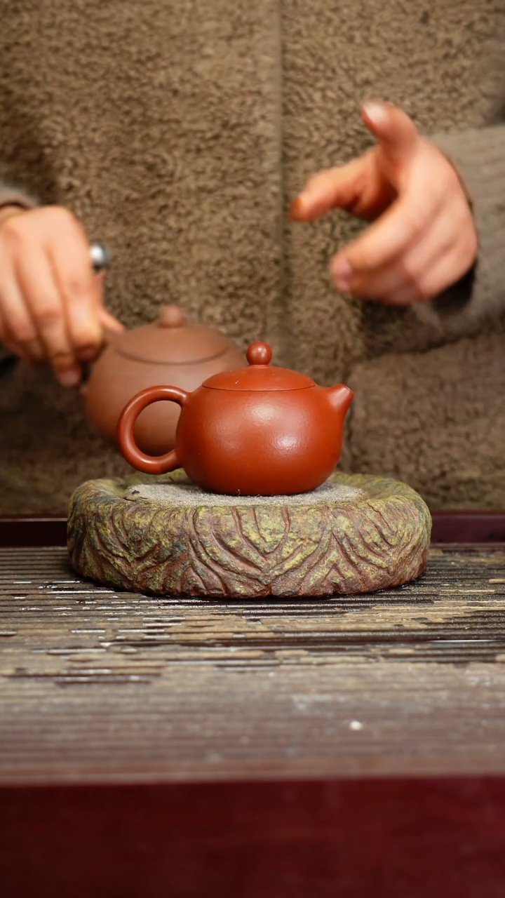 宜兴原矿紫砂壶茶壶宜兴原矿紫砂壶茶壶100C