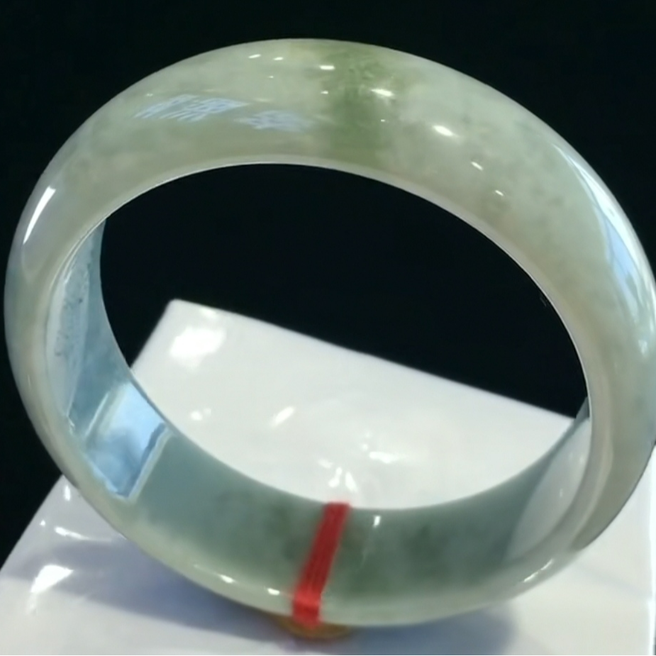 天津市翠熙阁翡翠精品翡翠手镯