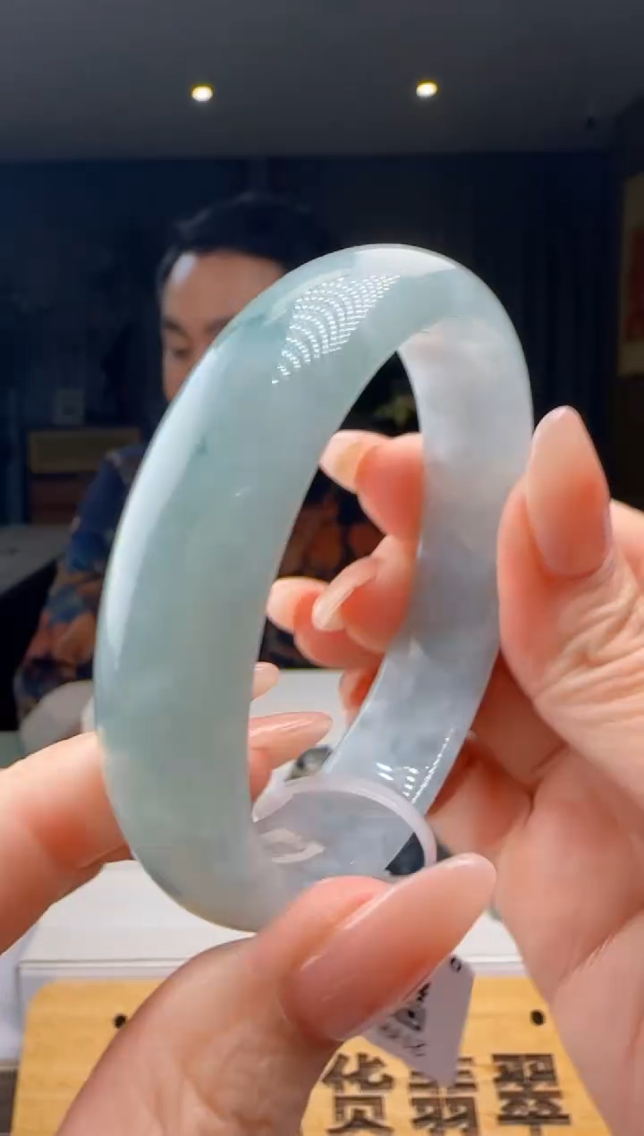 【闪购商品】翡翠手镯未镶嵌YJ@@960Q7J03153